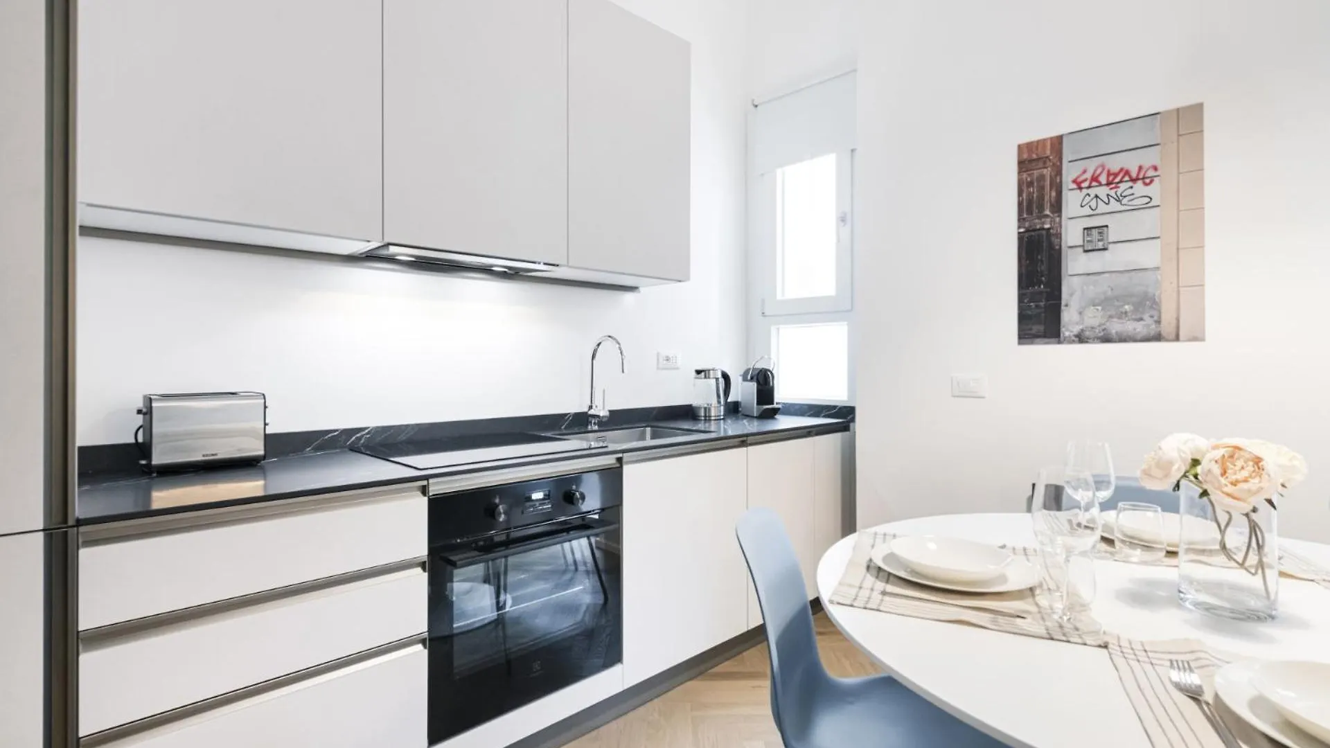 Easylife - Il Tuo Spazio Ideale A Milano Itálie